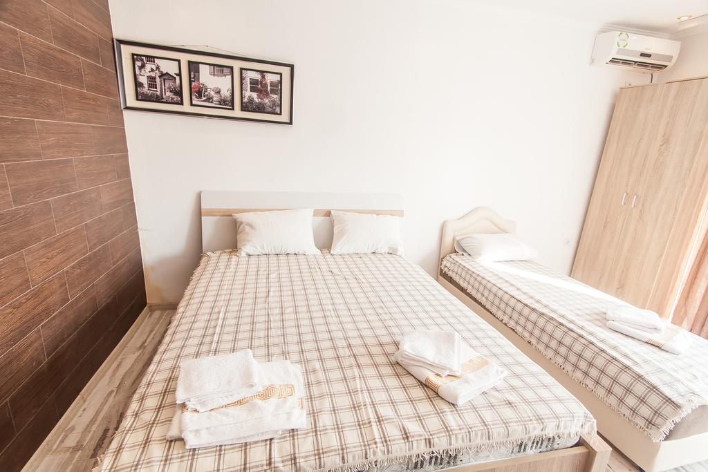 Rooms And Apartments Milana Bar Bagian luar foto