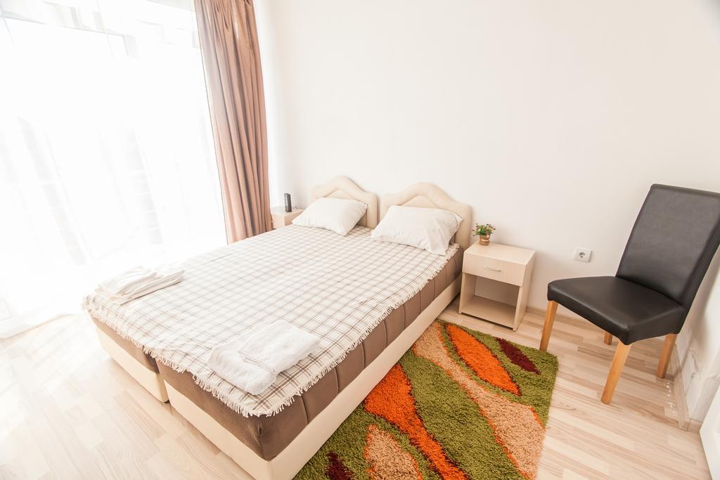 Rooms And Apartments Milana Bar Ruang foto