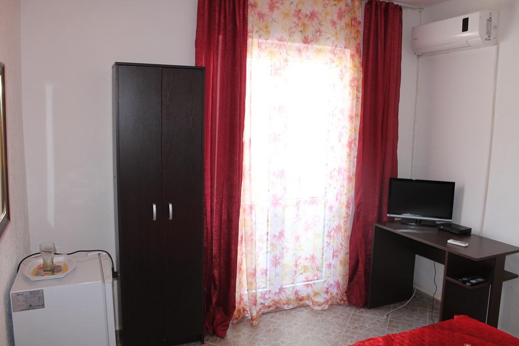 Rooms And Apartments Milana Bar Bagian luar foto