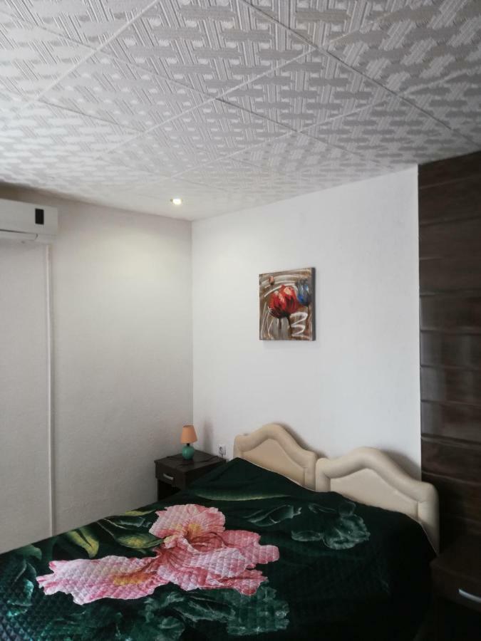 Rooms And Apartments Milana Bar Bagian luar foto