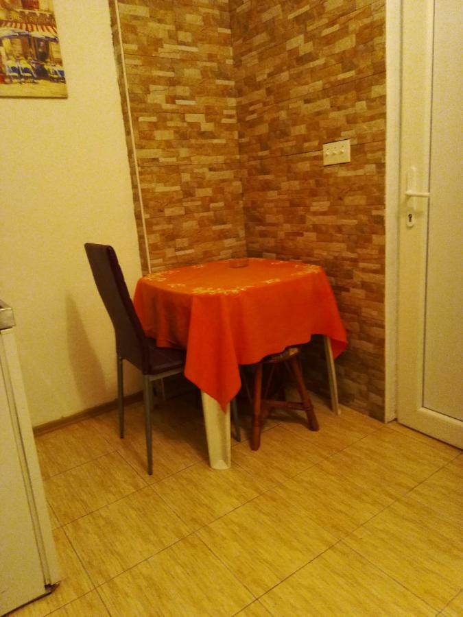 Rooms And Apartments Milana Bar Bagian luar foto